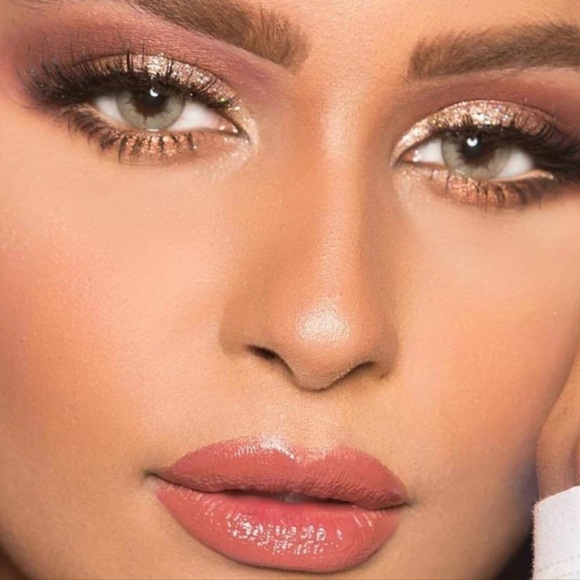 Other - Bella Glow Gray Caramel